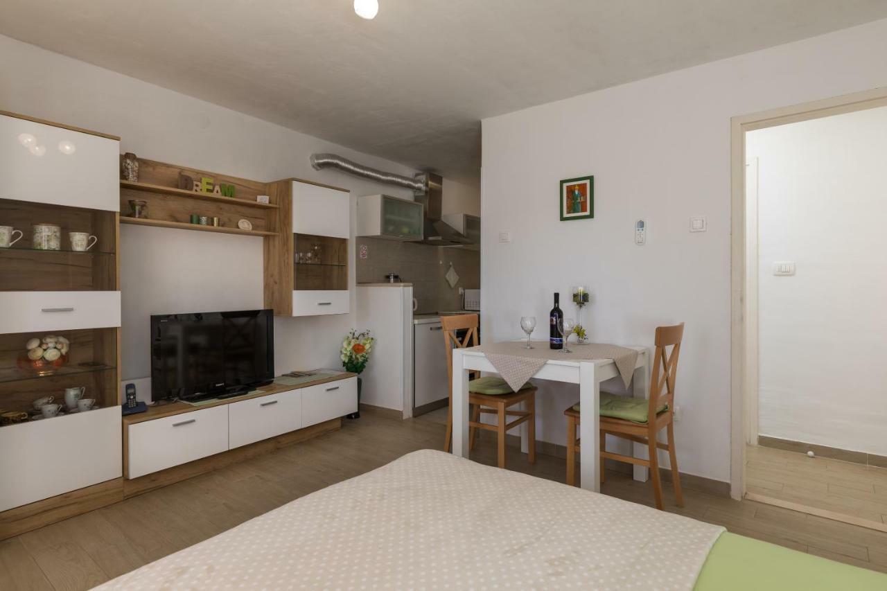 Apartman Meet & Greet *